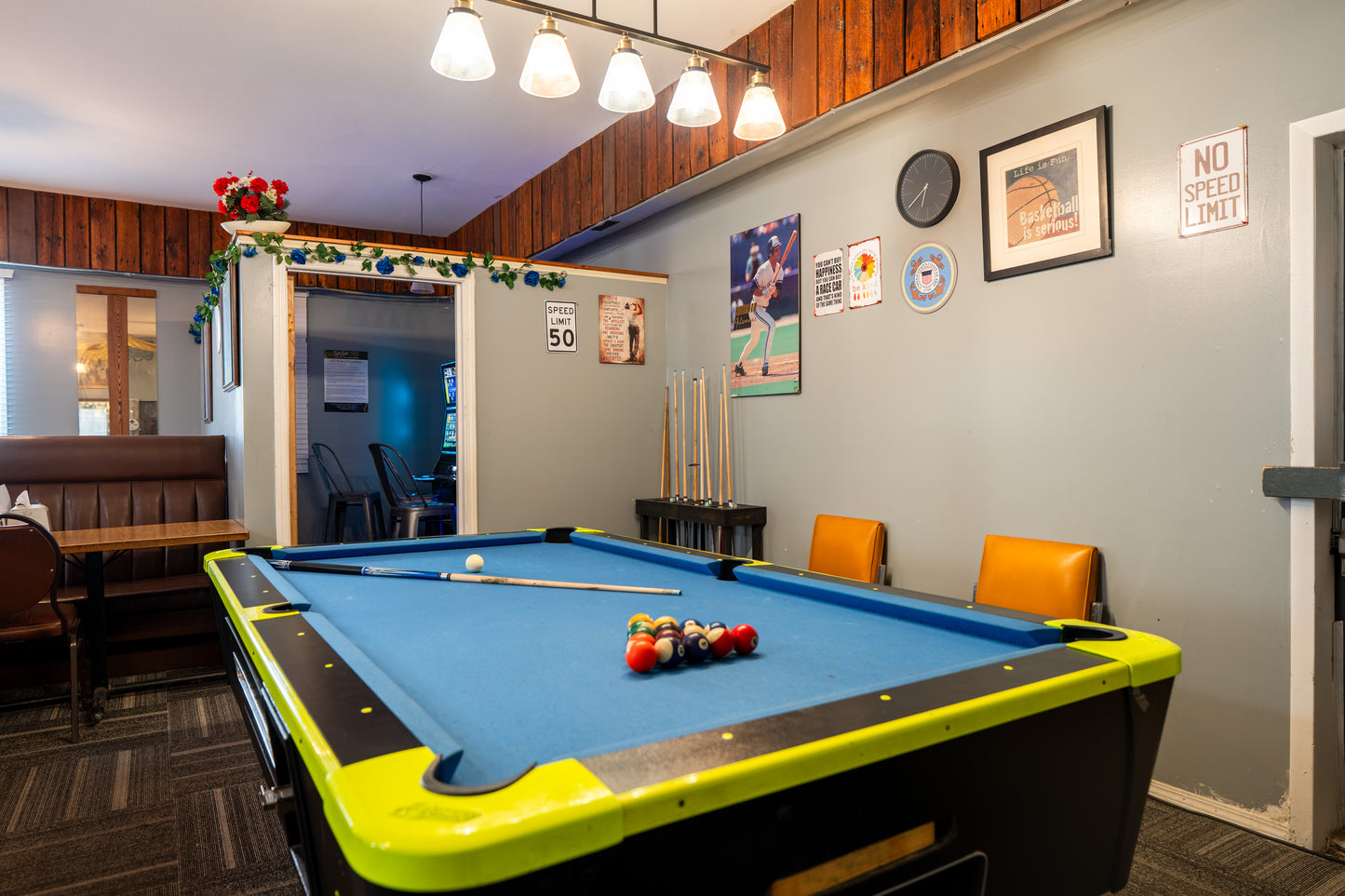 Proudhouse Tavern 33