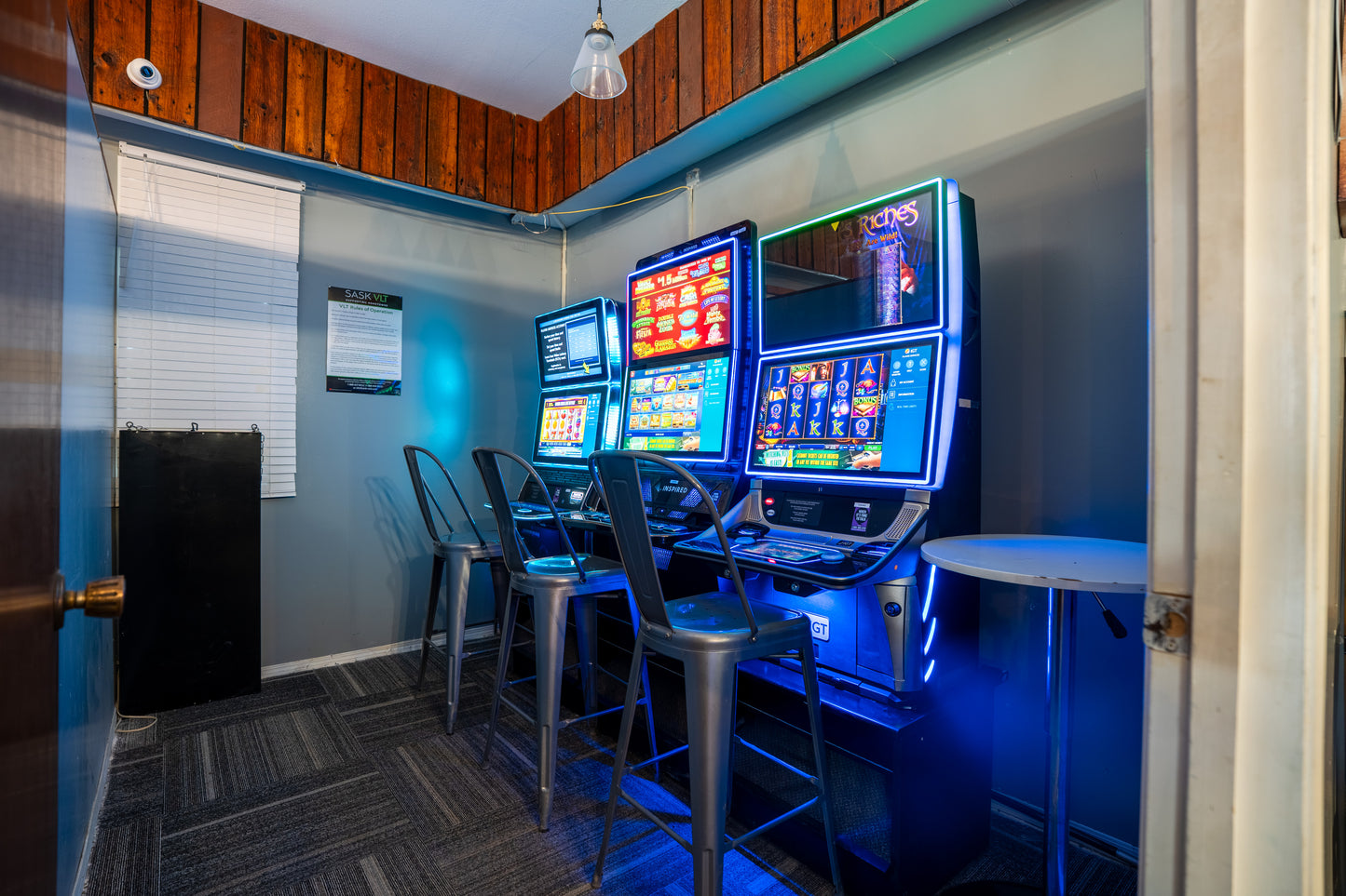 Proudhouse Tavern 33