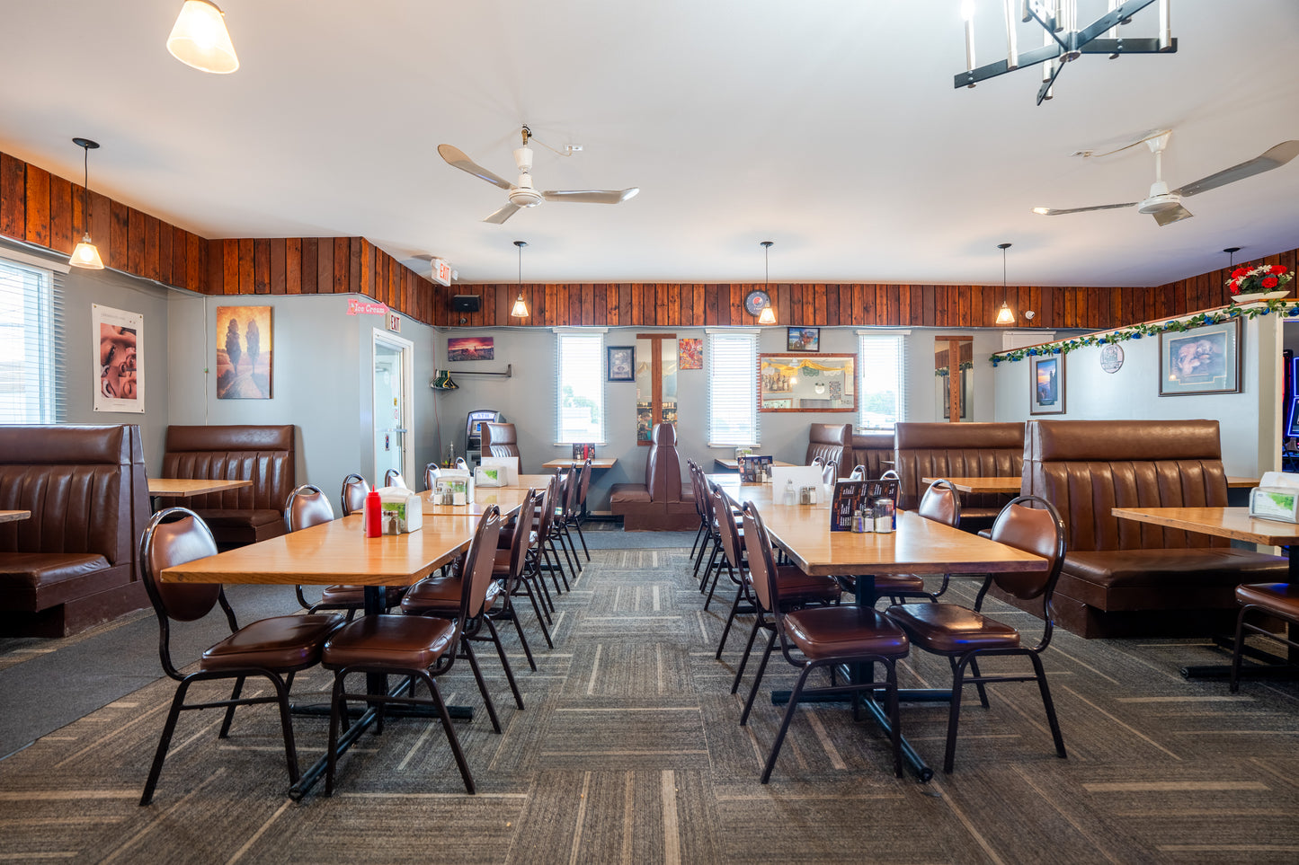 Proudhouse Tavern 33