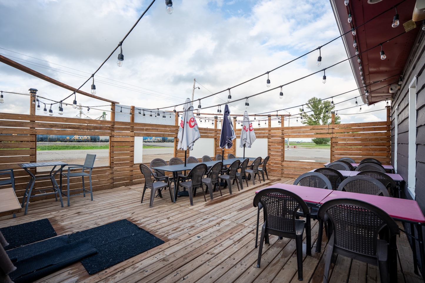 Proudhouse Tavern 33